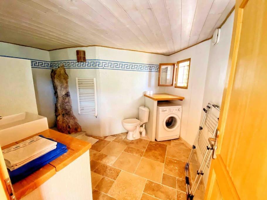 Bas De Villa Au Milieu Des Oliviers. Chateauneuf-Villevieille Zewnętrze zdjęcie